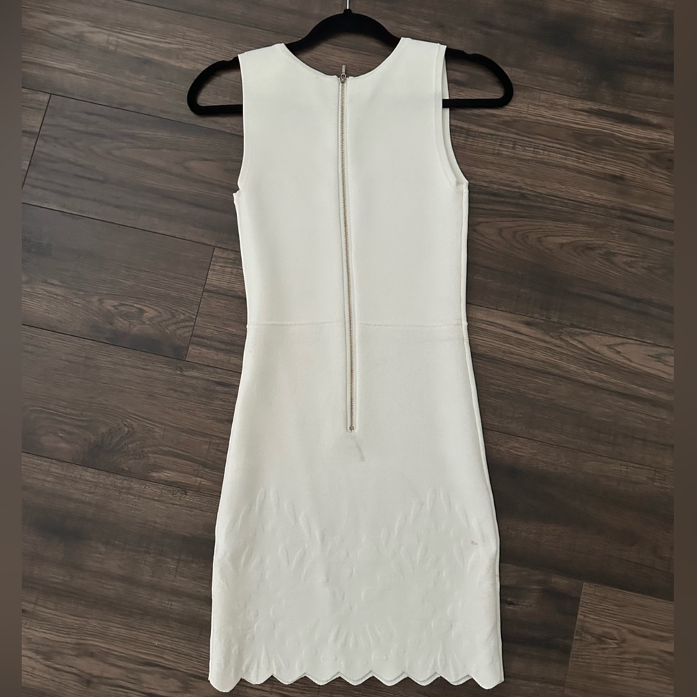 Bebe Dress - Picture 2 of 4